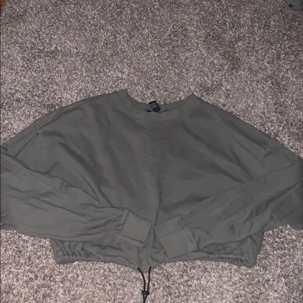 Crop sweater